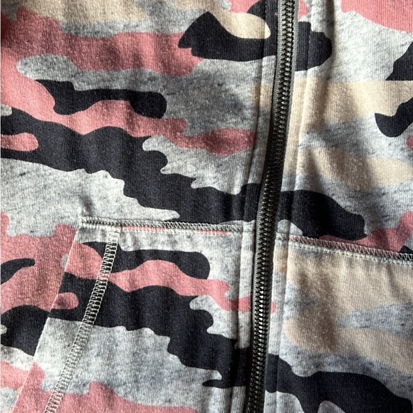 Nike Pink Camo Pink light weight Camo Jacket - Picture 3 of 3